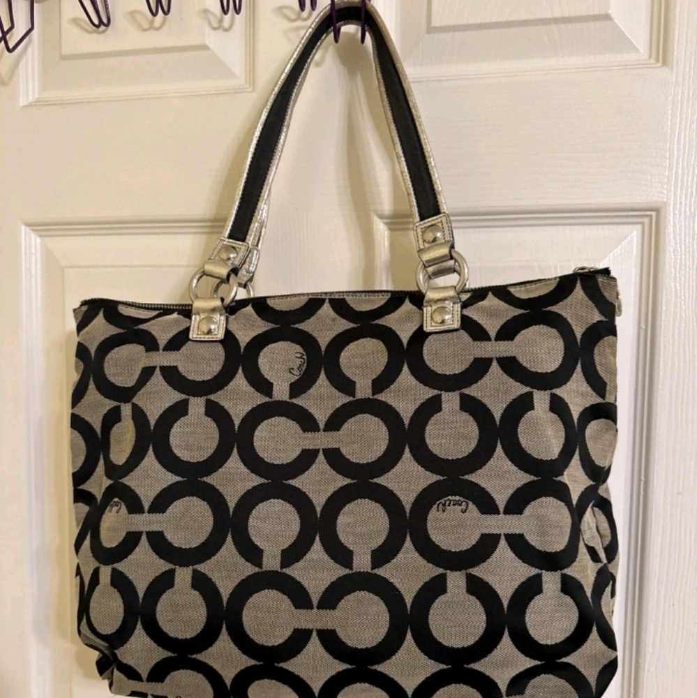Coach Brown Khaki Poppy Jacquard Tote Satchel Comes With Cleaner. GUC OBO - Picture 3 of 13